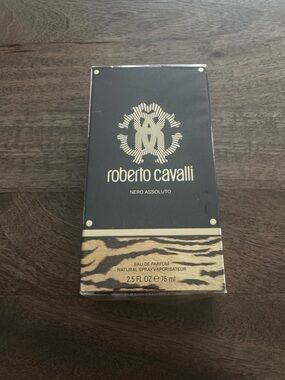 Roberto Cavalli Nero Assoluto 2.5 FL
New in box